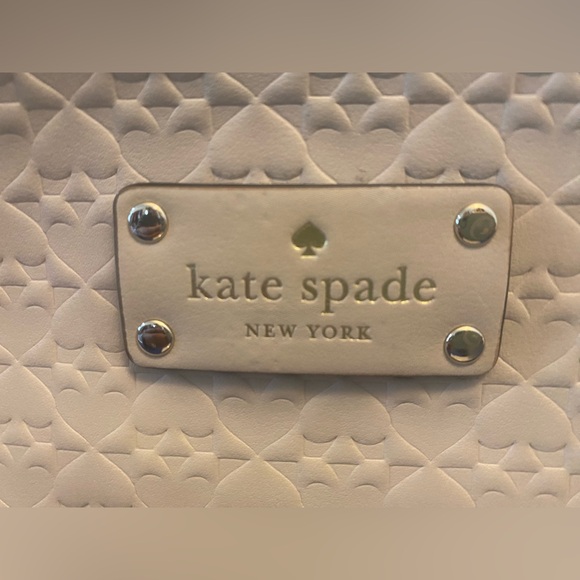 Cream Kate Spade Bag w/ Matching Wallet - Picture 3 of 10